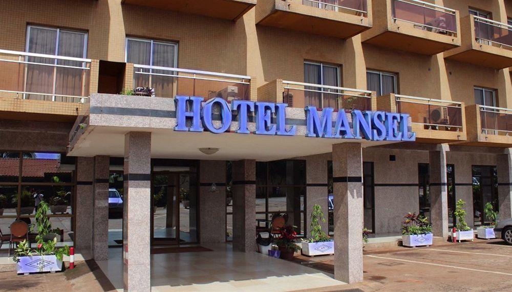 Hotel Mansel Яунде Экстерьер фото